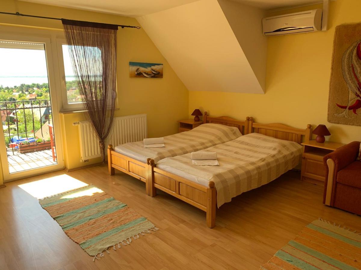 豪斯运动度假酒店 Balatongyörök 外观 照片